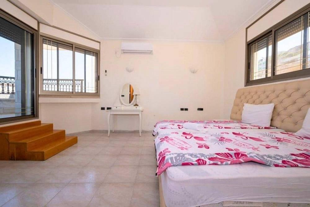 וילה אצולת טבריה בוטיק צפון  33  נופש - וי פור ויקיישן - V for Vacation