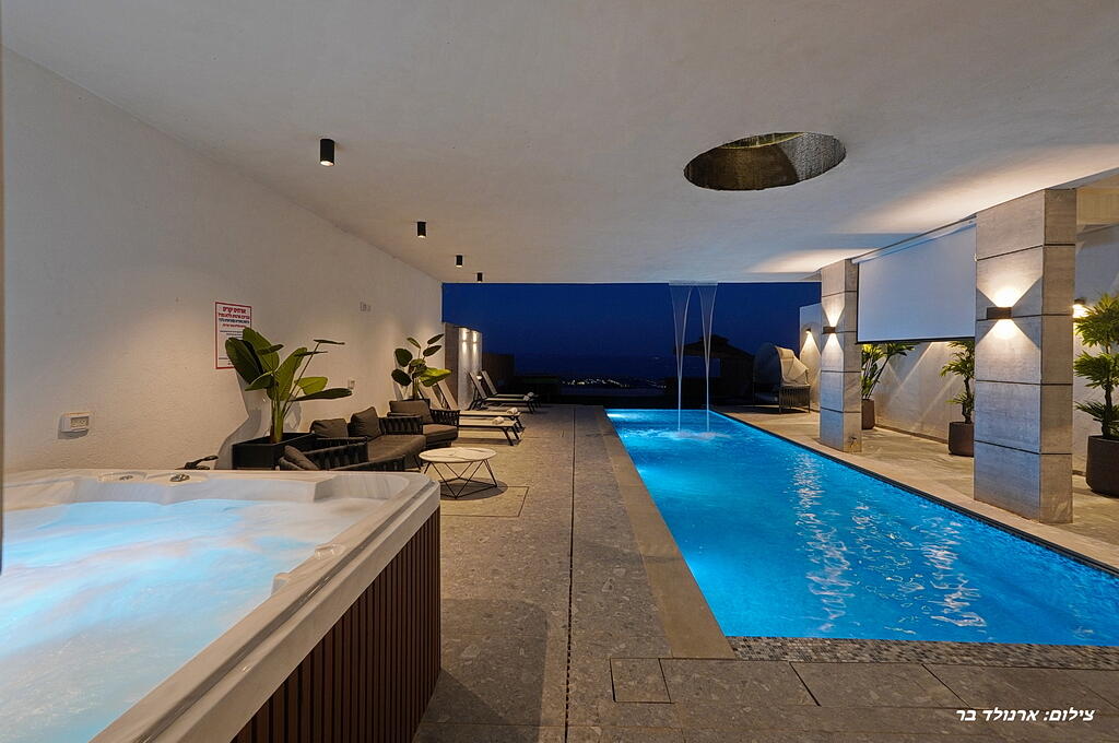 וילה סירקל - Villa Circle צפון  44  נופש - וי פור ויקיישן - V for Vacation