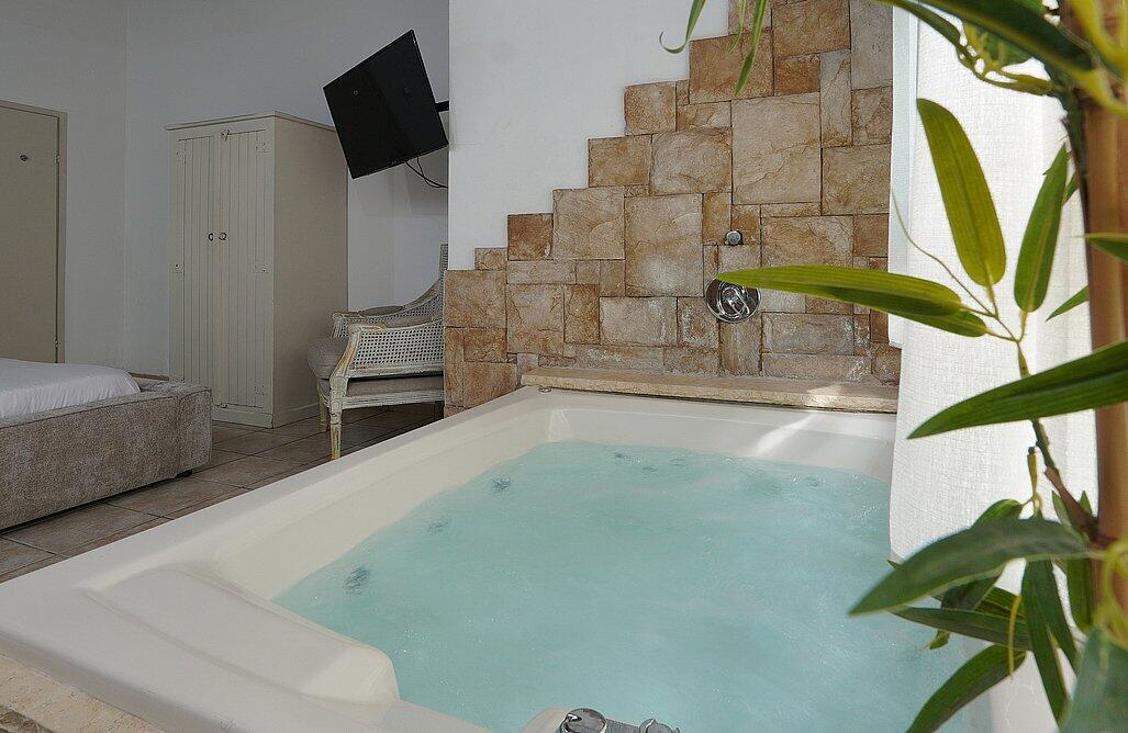 סוויטות נוף ליער צפון  30  נופש - וי פור ויקיישן - V for Vacation