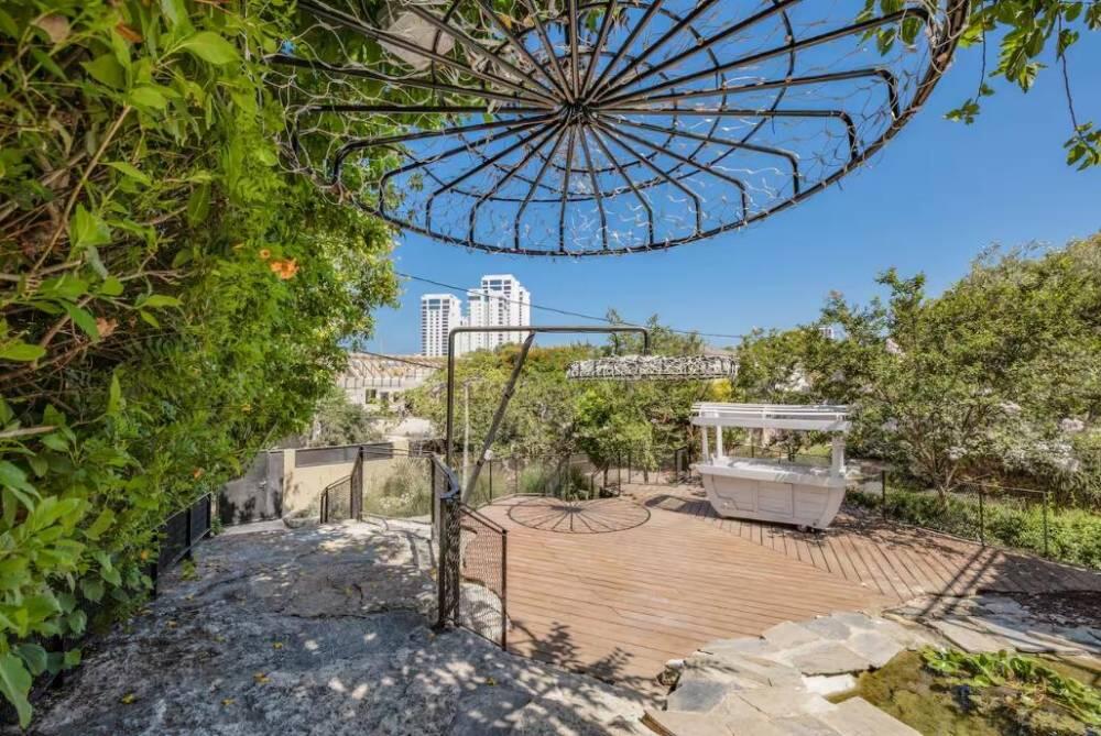 אחוזת בלו ביי נתניה - Blue Bay Mansion מרכז  24  נופש - וי פור ויקיישן - V for Vacation