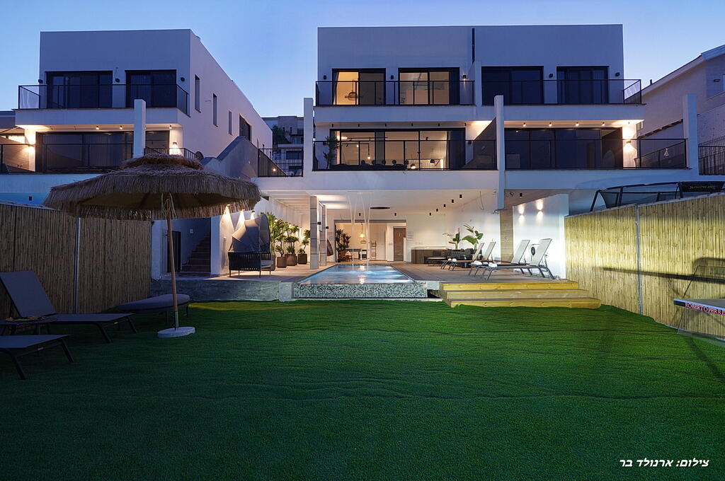 וילה סירקל - Villa Circle צפון  45  נופש - וי פור ויקיישן - V for Vacation