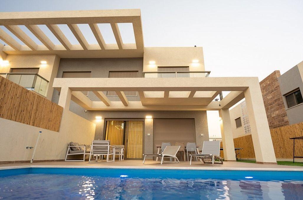 וילת השלווה אילת דרום  45  נופש - וי פור ויקיישן - V for Vacation