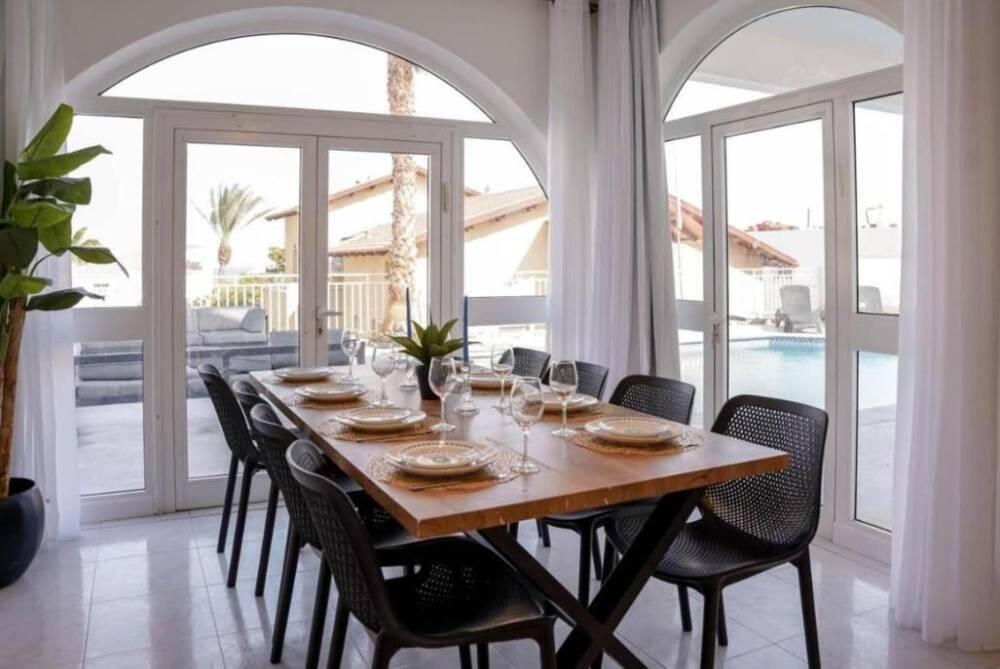 וילה אלינאיה - Villa Elianaya דרום  8  נופש - וי פור ויקיישן - V for Vacation