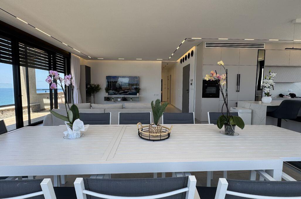 סי וויו פנטהאוז וספא נתניה - Sea view penthouse & spa Netanya מרכז  22  נופש - וי פור ויקיישן - V for Vacation