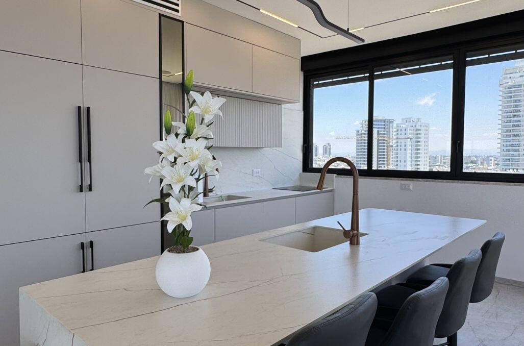 סי וויו פנטהאוז וספא נתניה - Sea view penthouse & spa Netanya מרכז  14  נופש - וי פור ויקיישן - V for Vacation