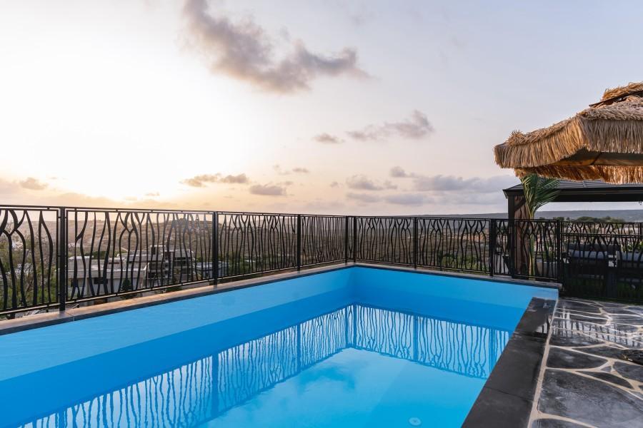 סוויטות על הפסגה צפון  10  נופש - וי פור ויקיישן - V for Vacation